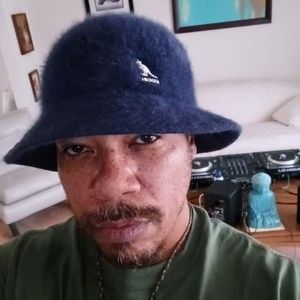 Meet your Posher, Ernest